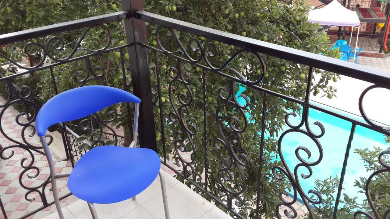 Mini-Pansionat Maksat Cholponata Buitenkant foto